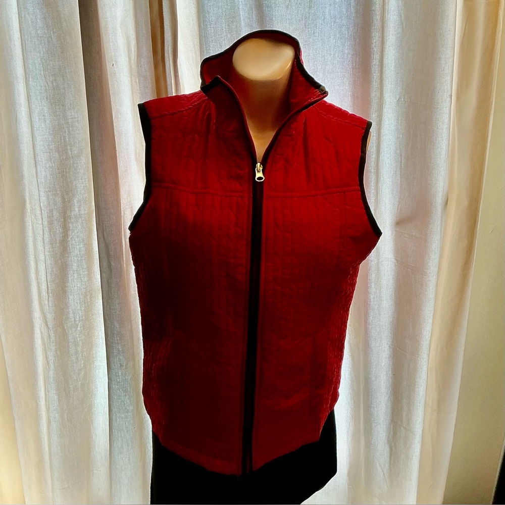 Elegant Red Women's Quilted Vest